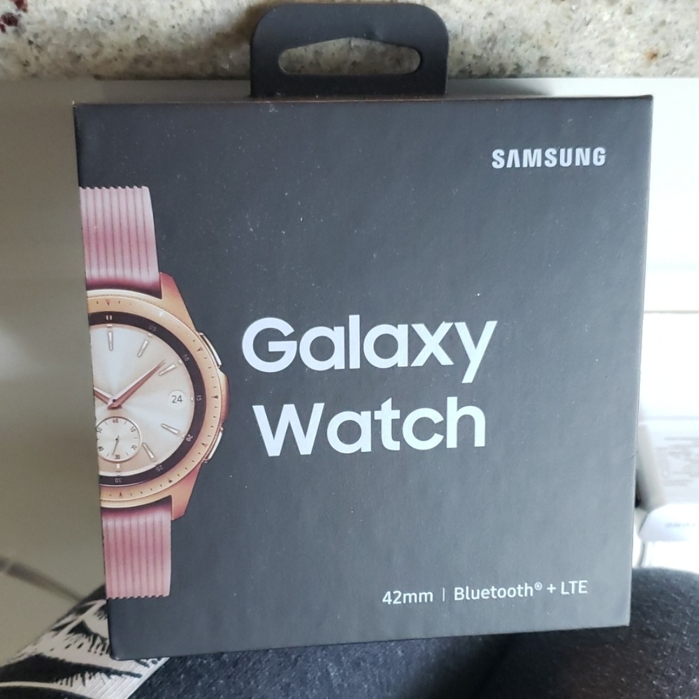 Samsung 42 mm bluetooth watch